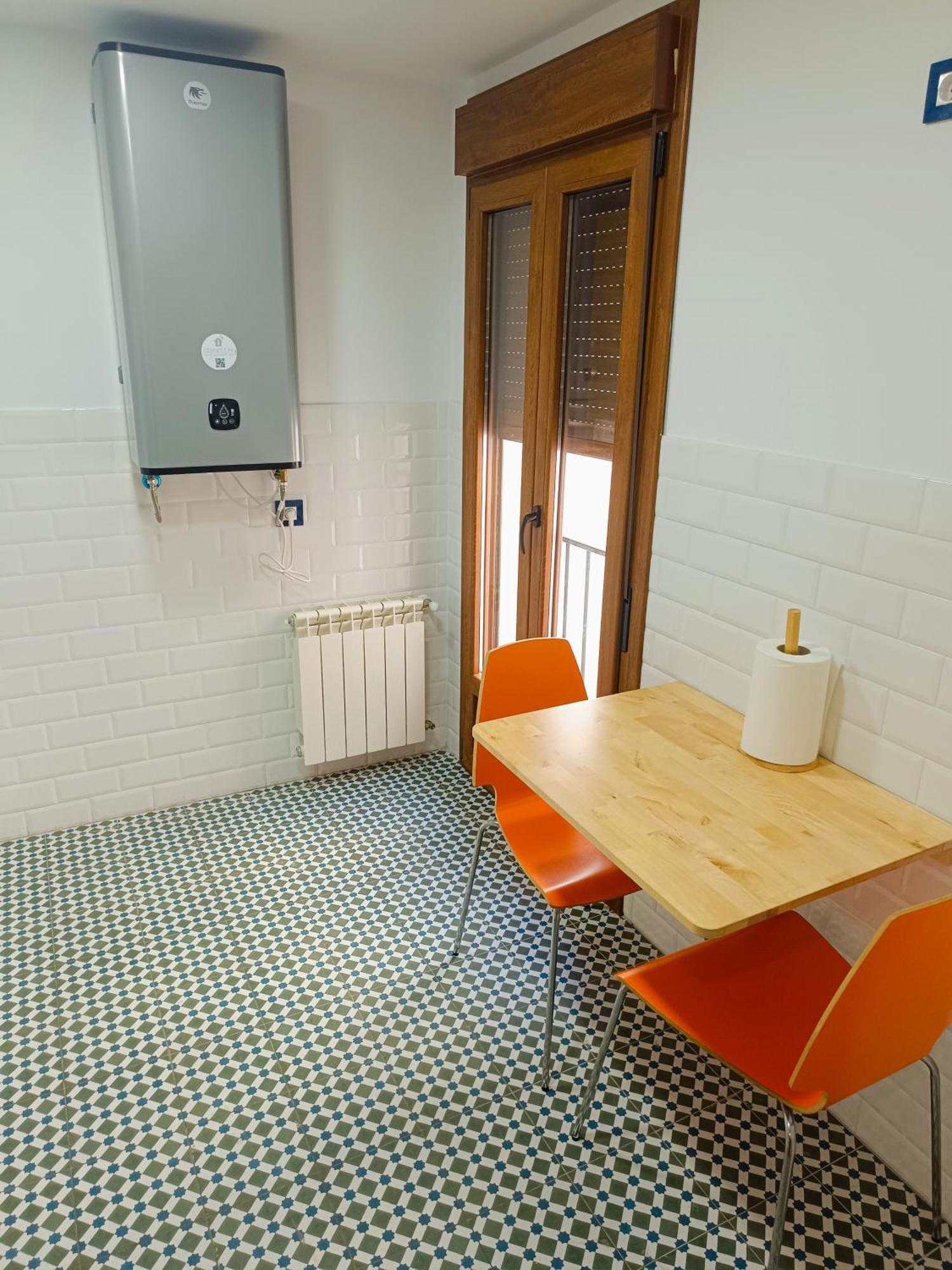 Al-Qazeres Suites Caces Esterno foto